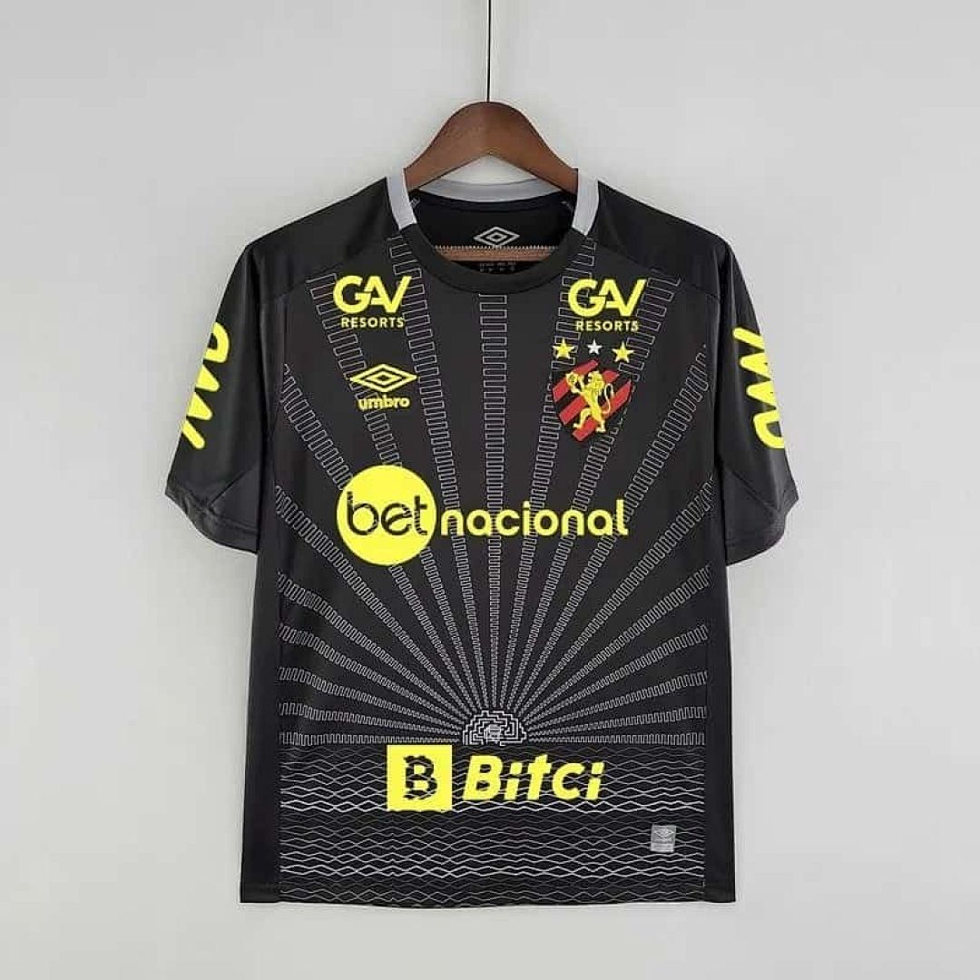 22-23 Recife sports black goalkeeper