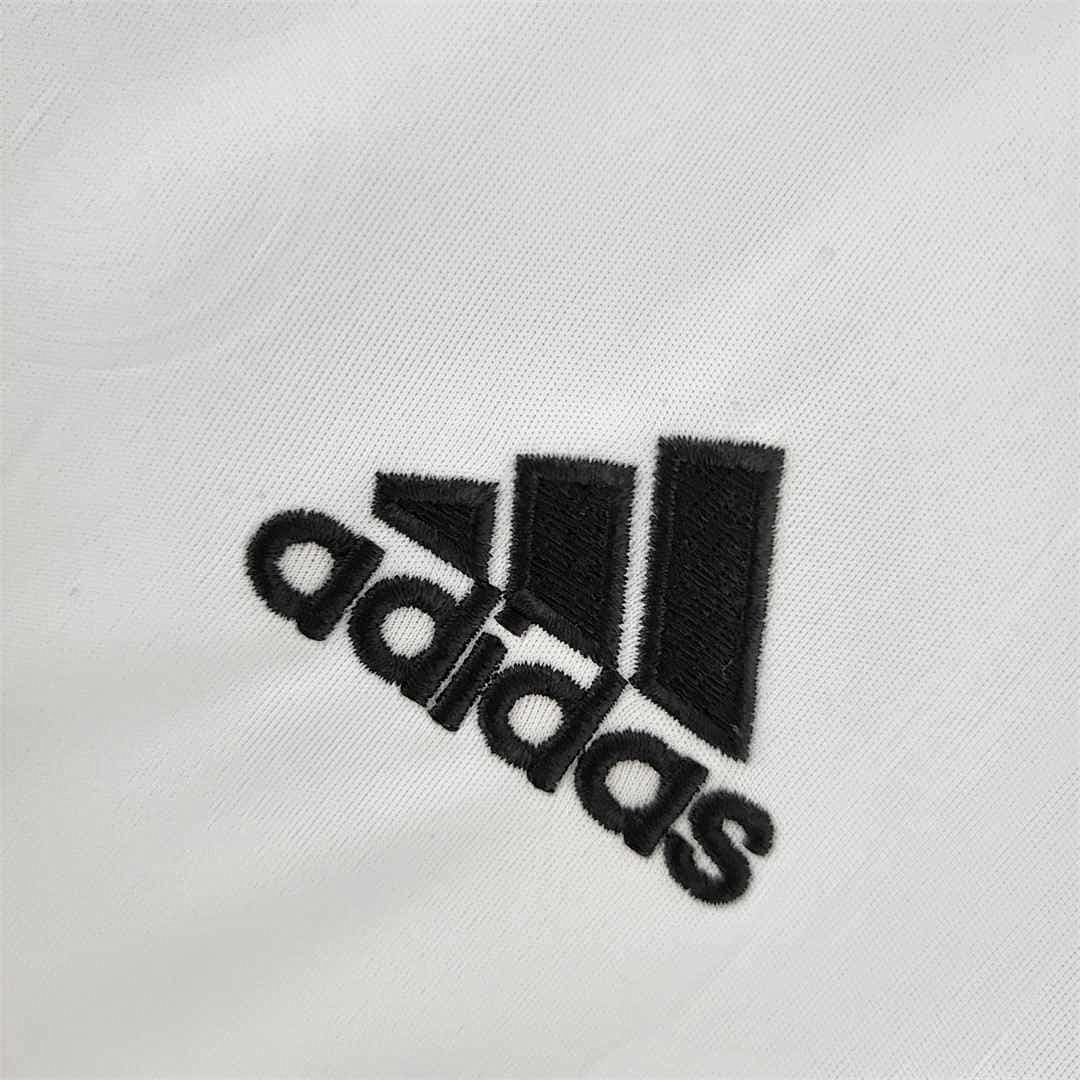 22-23 Real Madrid home long sleeve 4