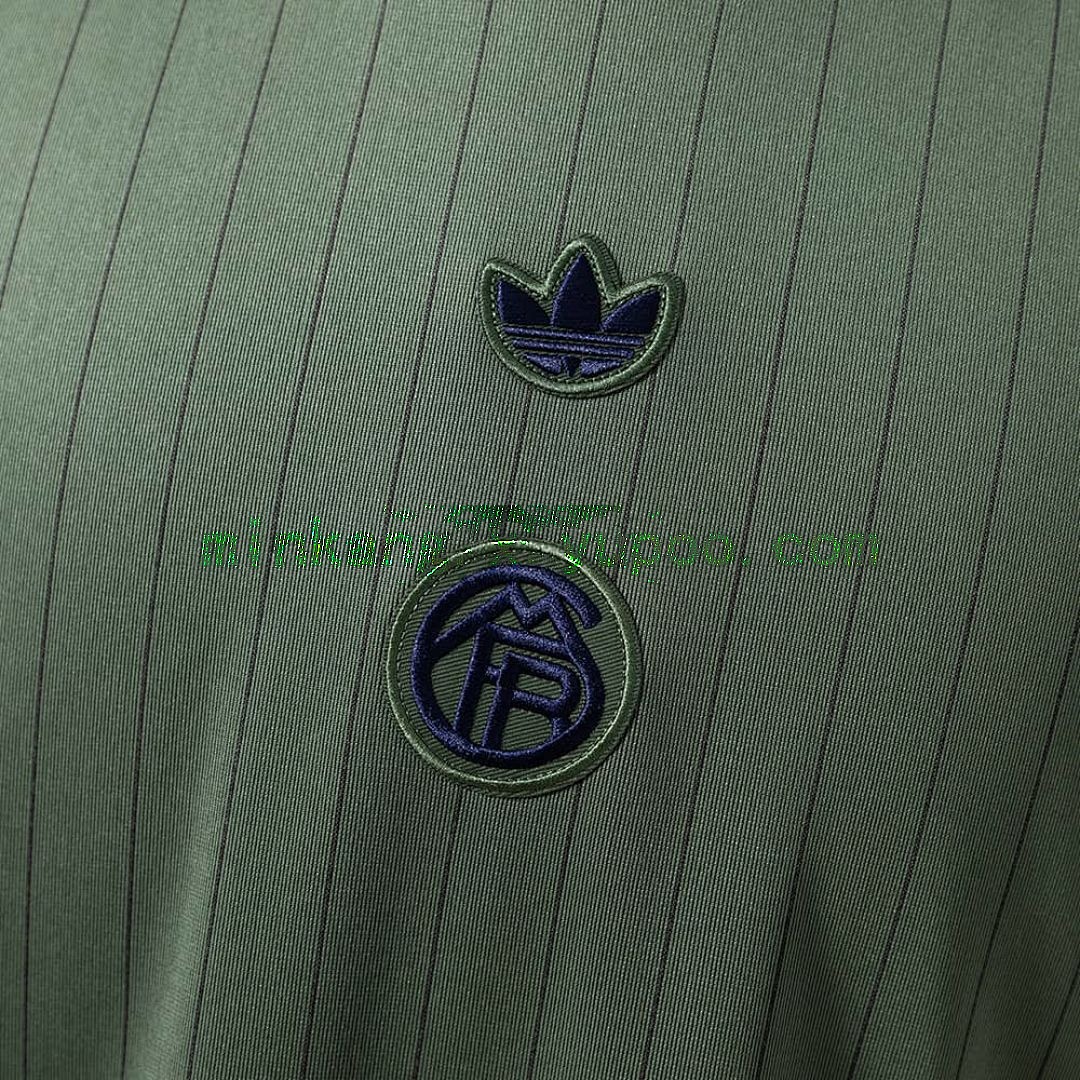 Bayern Munich 25_26 Retro Special Edition S-4XL 4