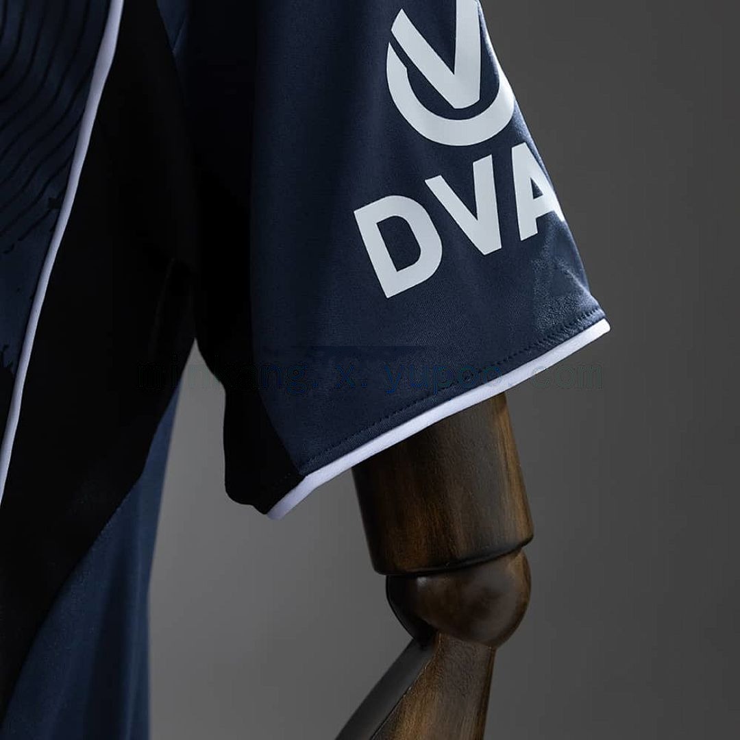Frankfurt 25_26 Third Jersey S-XXL 3