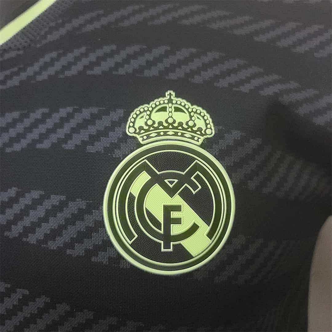 22-23 Real Madrid third away player version 3