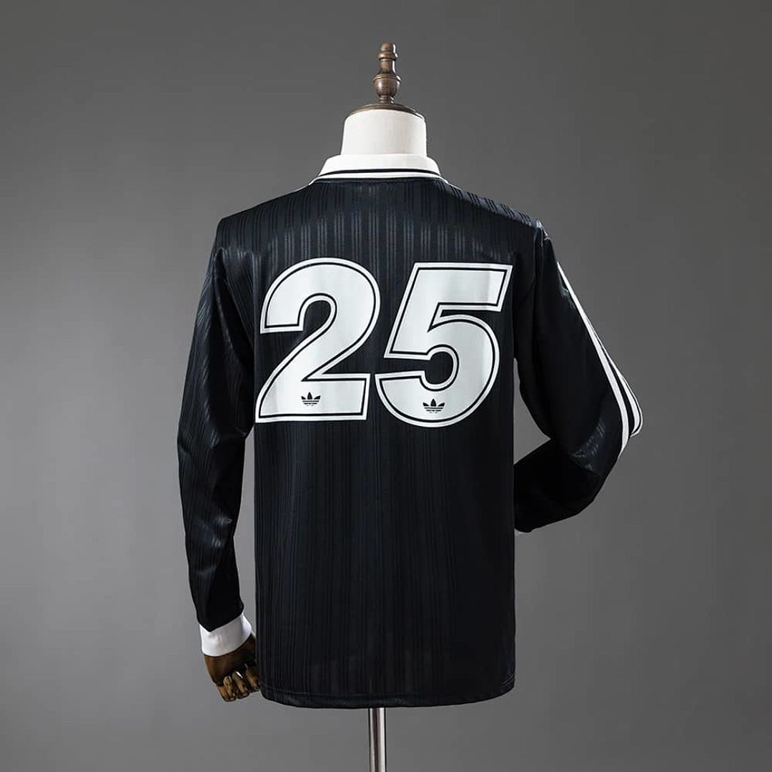 Oasis Tour Jacquard Striped Long-Sleeve Sweatshirt - Black S-4XL 2