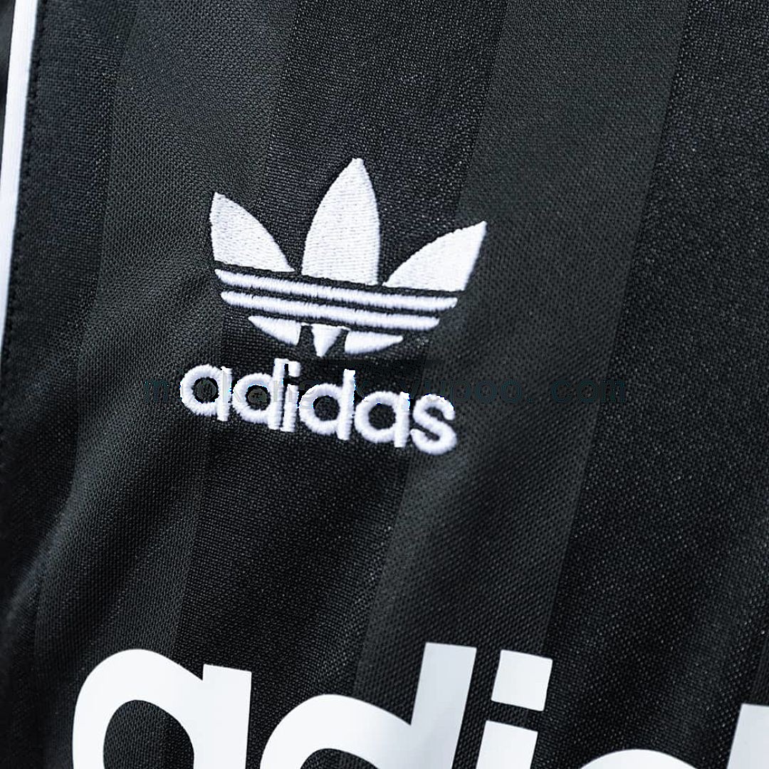 Originals Classic Three Stripes - Black Jersey S-XXL 4