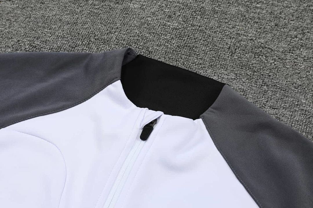 22-23 Liverpool Second Track Jacket 17