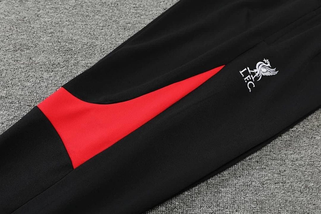 22-23 Liverpool First Track Jacket 3