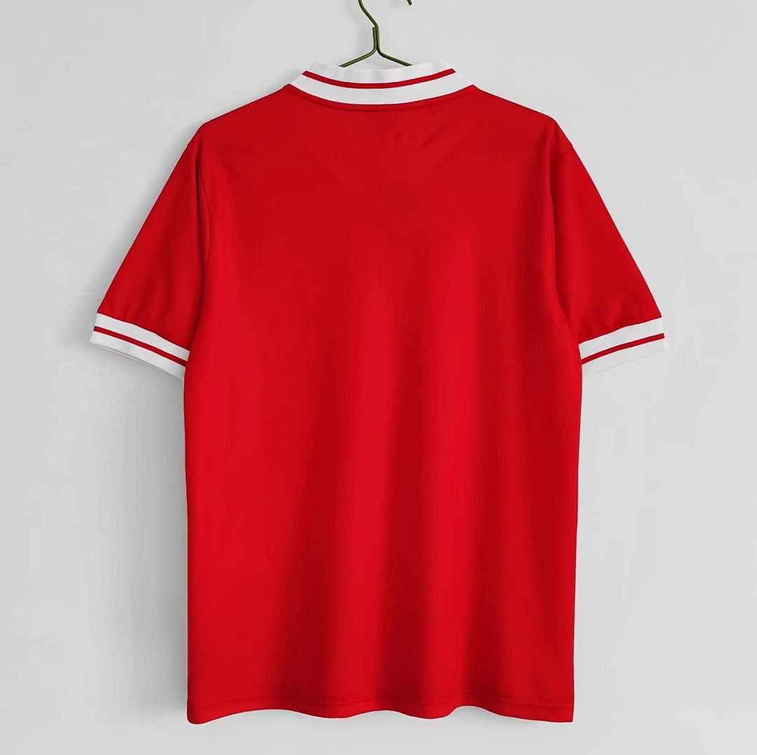 Retro &amp; Vintage 12