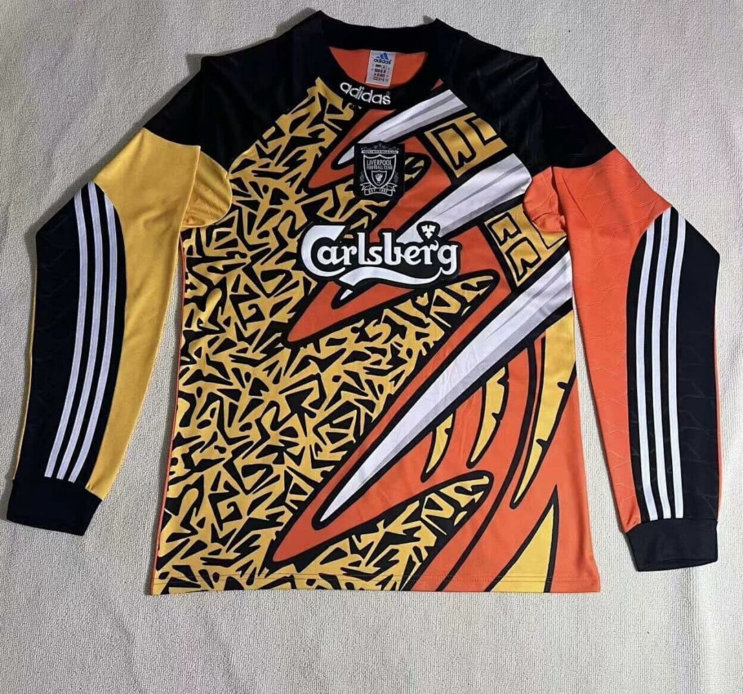 Retro &amp; Vintage 9