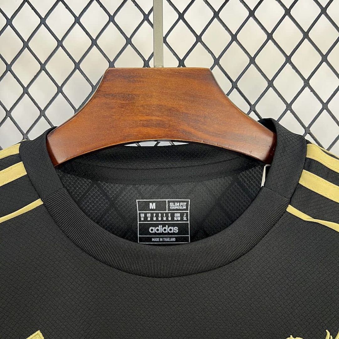25-26 Liverpool Black &amp; Golden Special Edition Kit S-2XL Cheap Football Jersey Wholesale Yupoo 8