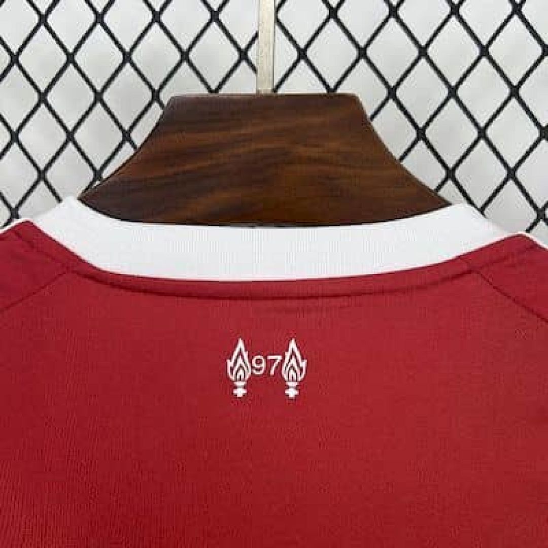 25-26 Liverpool Home Kit Football T-Shirt Cheap Football Jersey Wholesale Yupoo 2