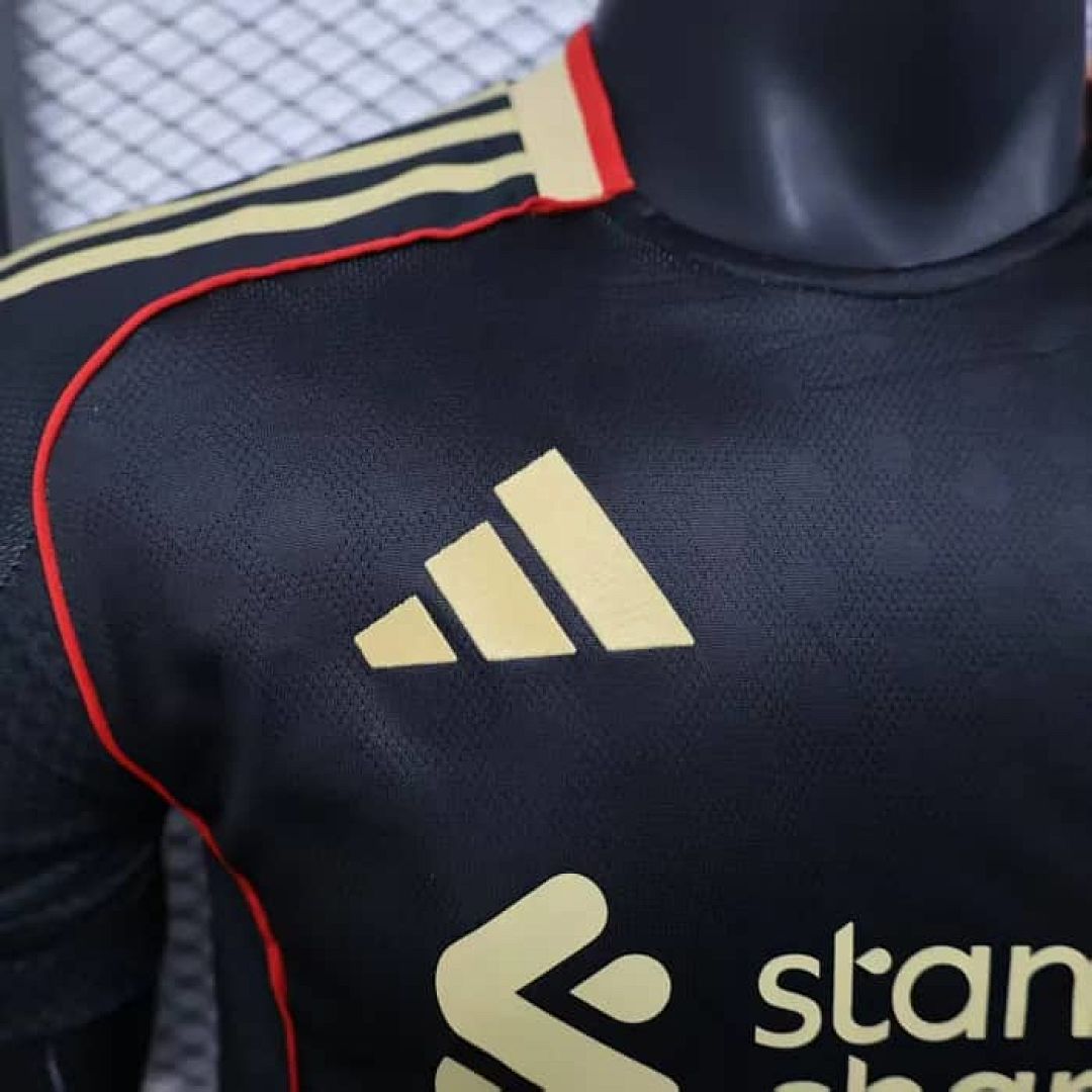 25-26 Player Liverpool Black Special Edition Kit S-2XL Cheap Football Jersey Wholesale Yupoo 3