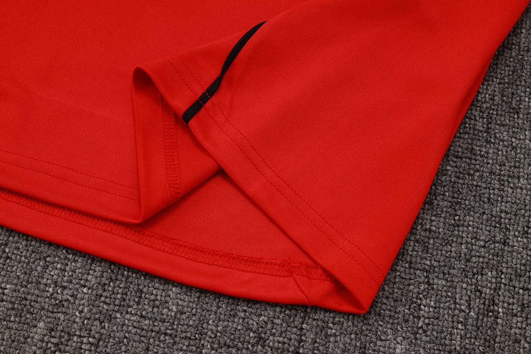 25-26 Liverpool Training Kits Tracksuits Sweatshirt Cheap Jersey Wholesale Yupoo 31