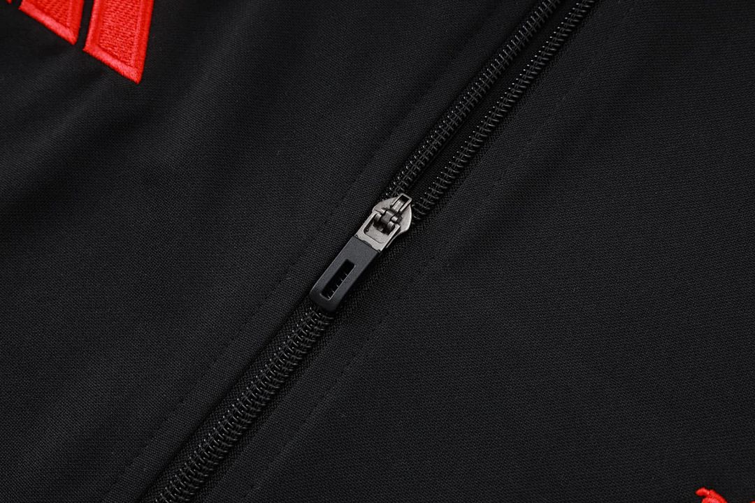 25-26 Liverpool Training Kits Jacket Tracksuits Cheap Jersey Wholesale Yupoo 14