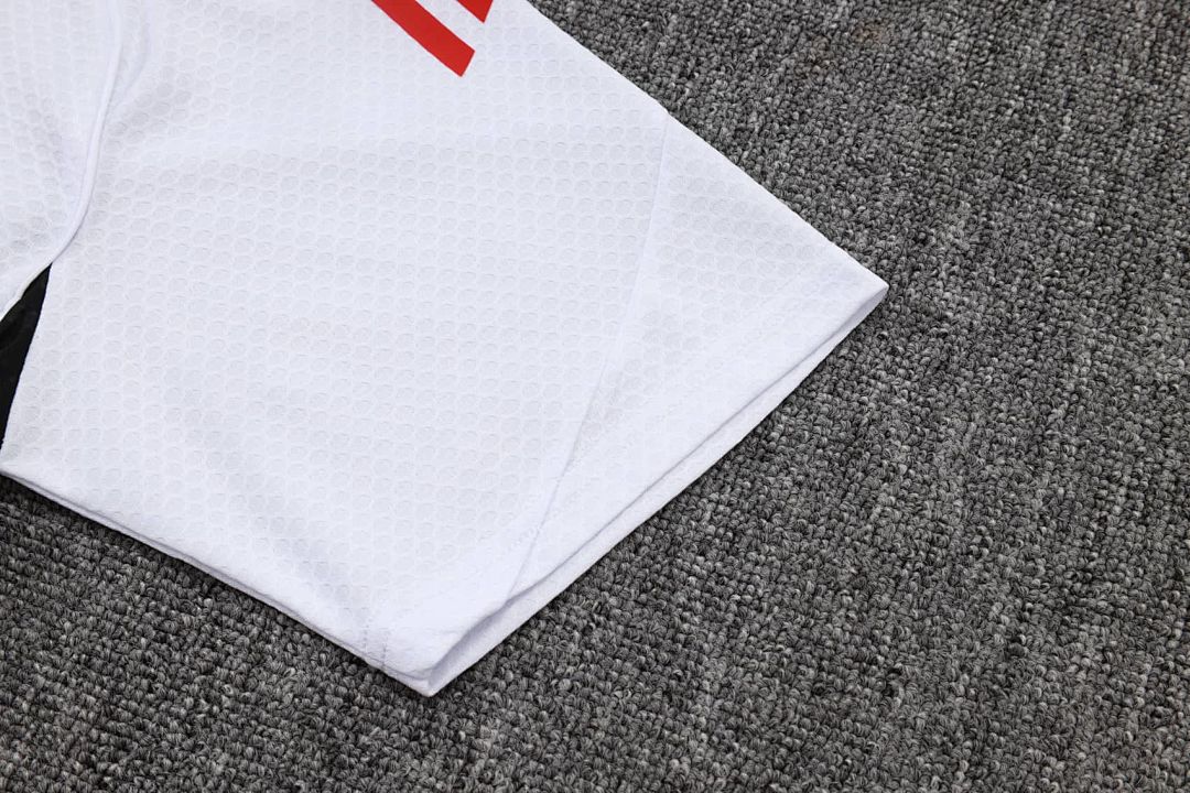 25-26 Liverpool Training Kits Tracksuits Cheap Jersey Wholesale Yupoo 16