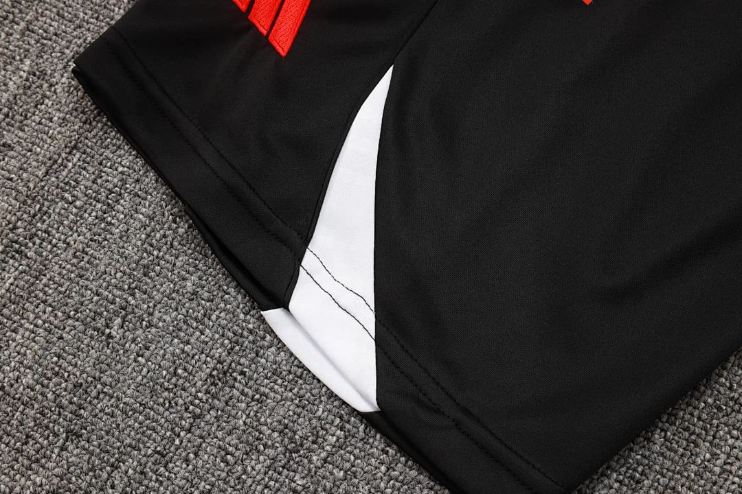 25-26 Liverpool Sleeveless Training Kits Tracksuits Cheap Jersey Wholesale Yupoo 3