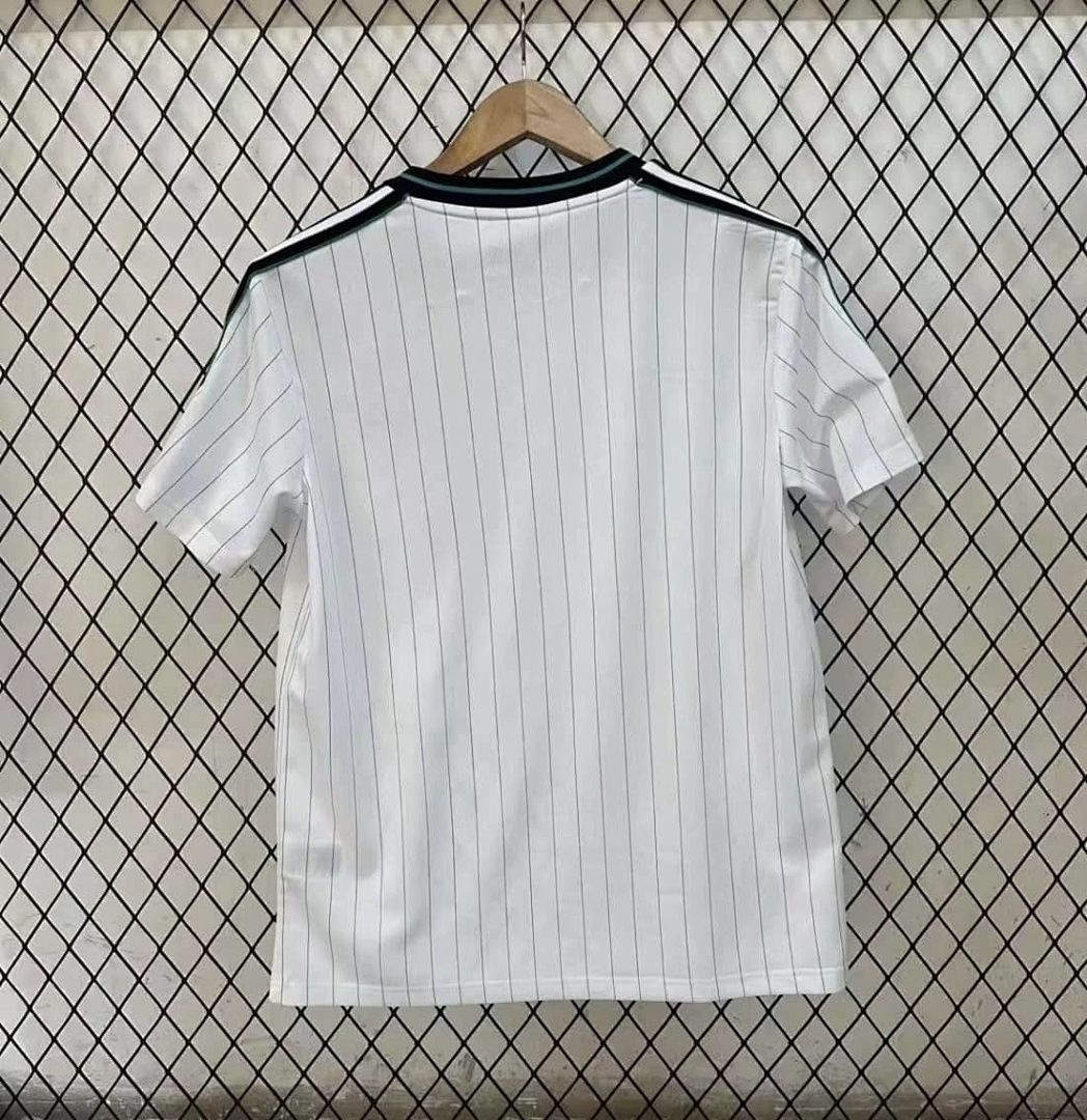 25-26 Liverpool Terrace Icons Special Edition Kit S-4XL Cheap Football Jersey Wholesale Yupoo 2