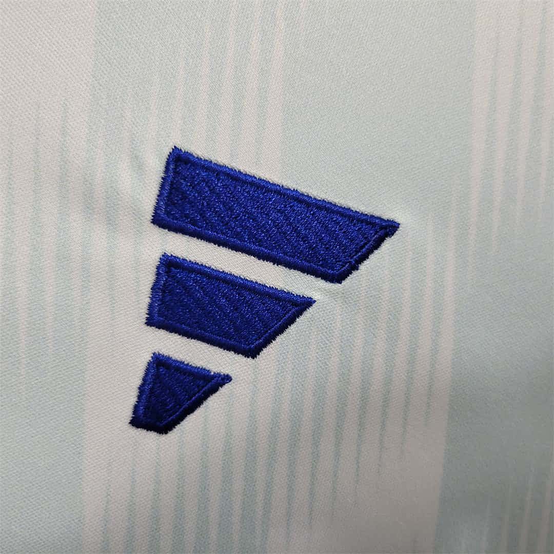 23-24 Cruzeiro away 9