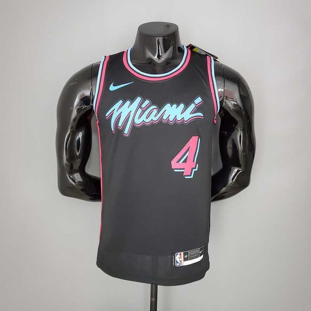 OLADIPO#4 Miami Heat V-neck black