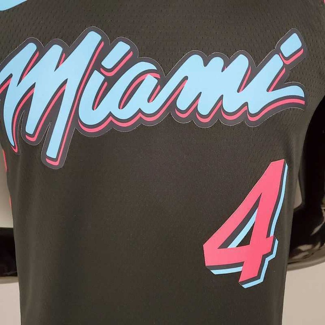 OLADIPO#4 Miami Heat V-neck black 6