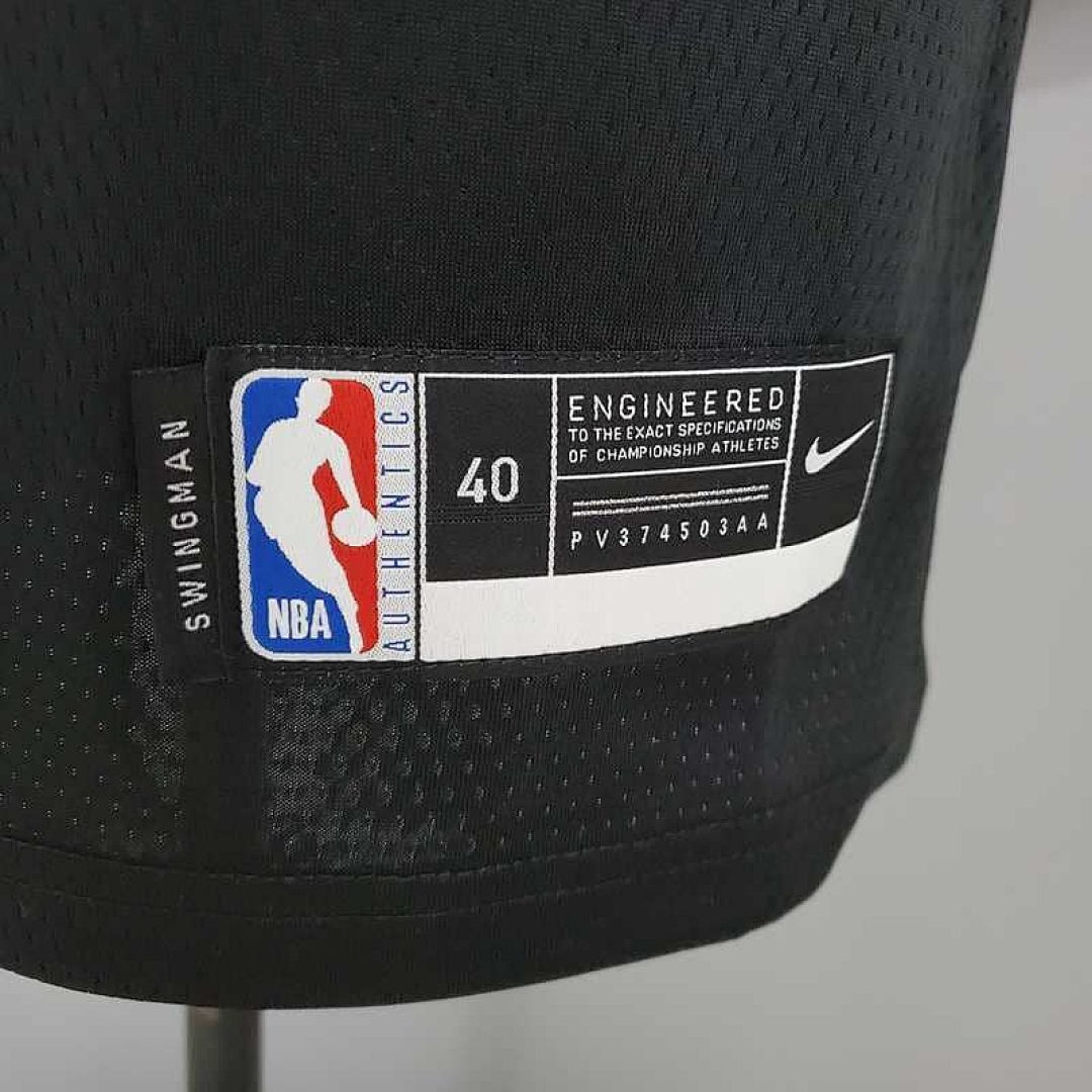 OLADIPO#4 Miami Heat V-neck black 7