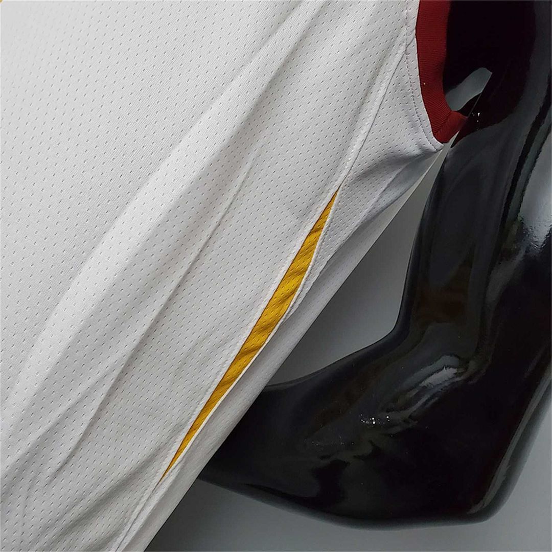Cavaliers Rose #1 White 5