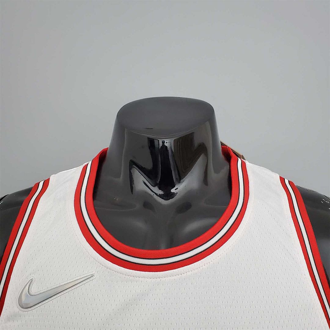75th Anniversary Rose #1 Bulls White 4