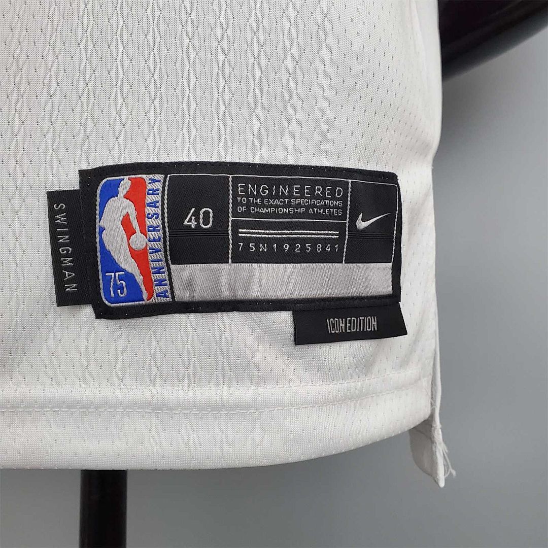 75th Anniversary Rose #1 Bulls White 5
