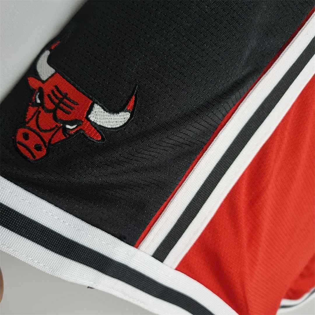 2022 Chicago Bulls NBA US Training Shorts Red Black 4