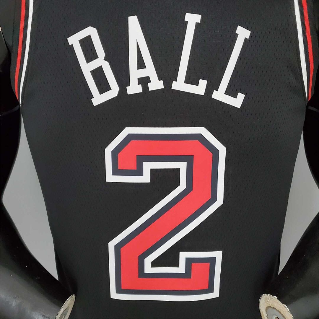 BALL#2 Chicago Bulls black 3