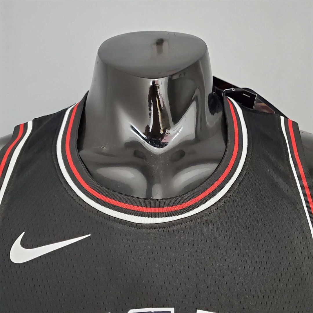 BALL#2 Chicago Bulls black 5