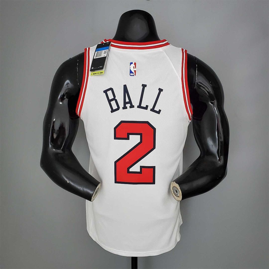BALL#2 Chicago Bulls white 8