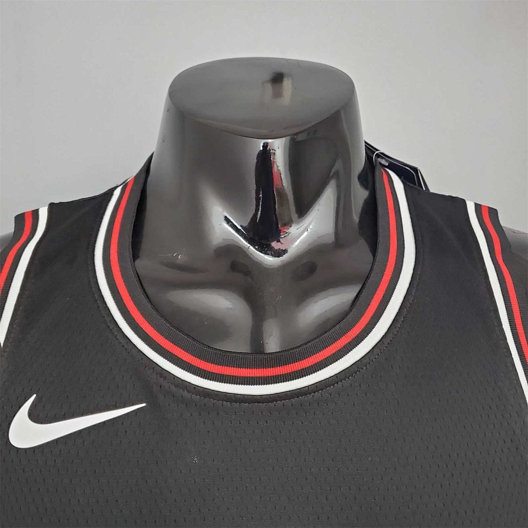 DeROZAN#11 Chicago Bulls black 5