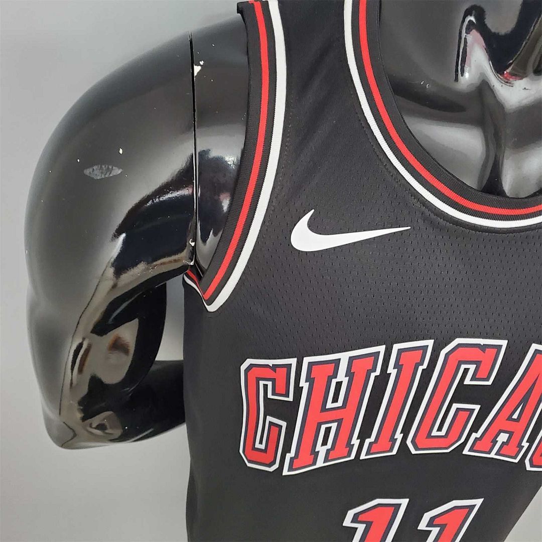 DeROZAN#11 Chicago Bulls black 7