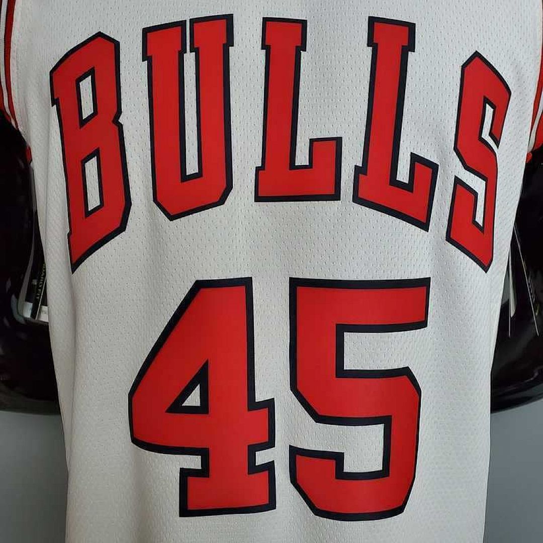 JDRDAN#45 Chicago Bulls white 7