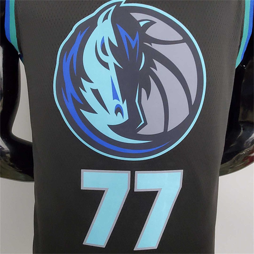 Lone Ranger Dongqiqi#77 Big Bull Head Black 5