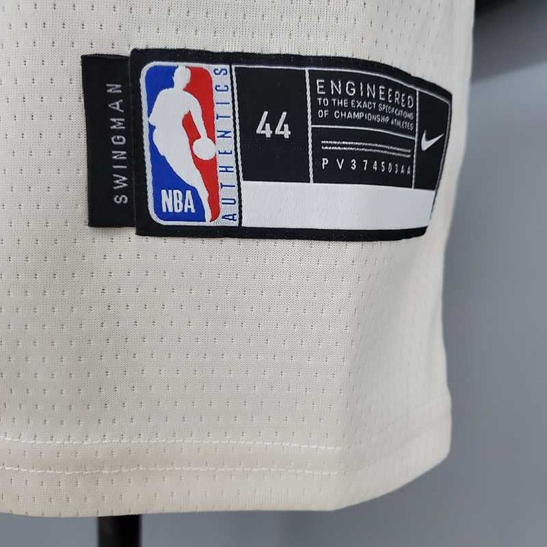 MIDDLETON#22 Bucks Beige 9
