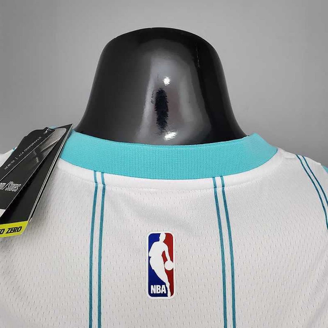 New Hornets BALL#2 White 4