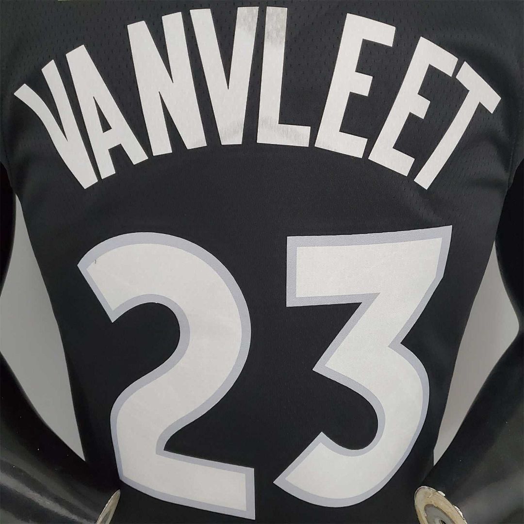 VANVLEET#23 2021 Raptors Bonus Edition Purple and Black 3