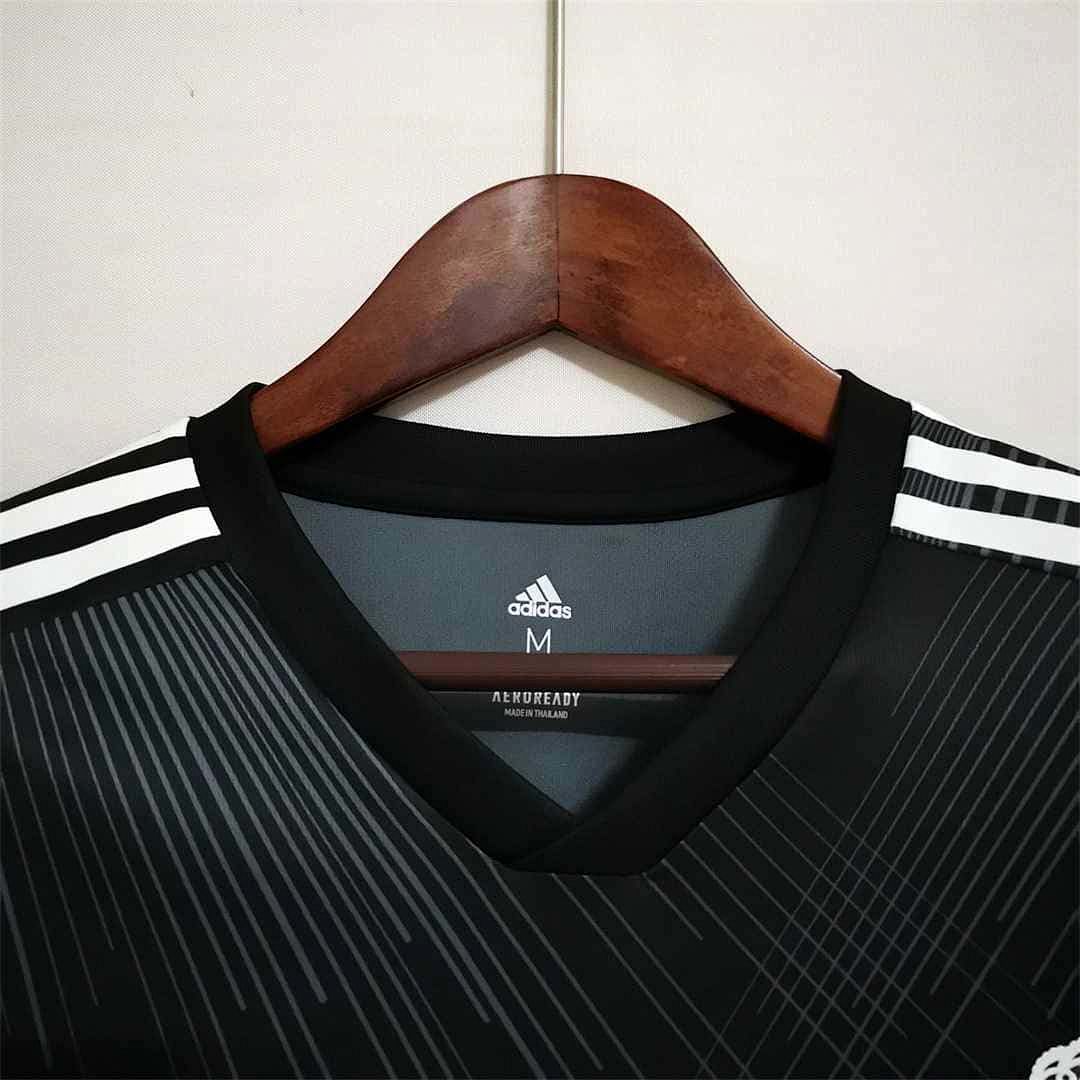 22-23 Real Madrid Y3 black edition 6