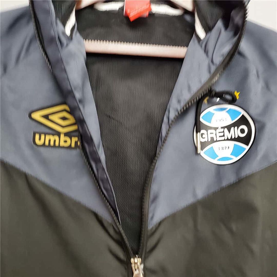 20-21 Gremio black windbreaker 6