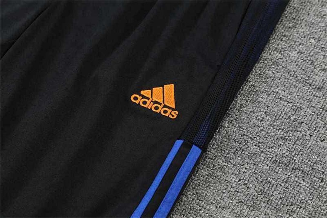 Real Madrid Polo black with yellow-logo 17