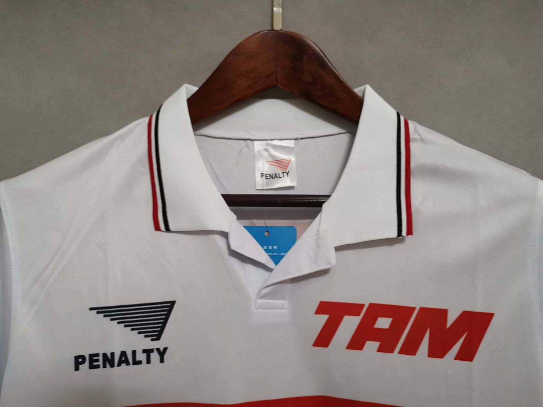93-94 Sao Paulo home white 2