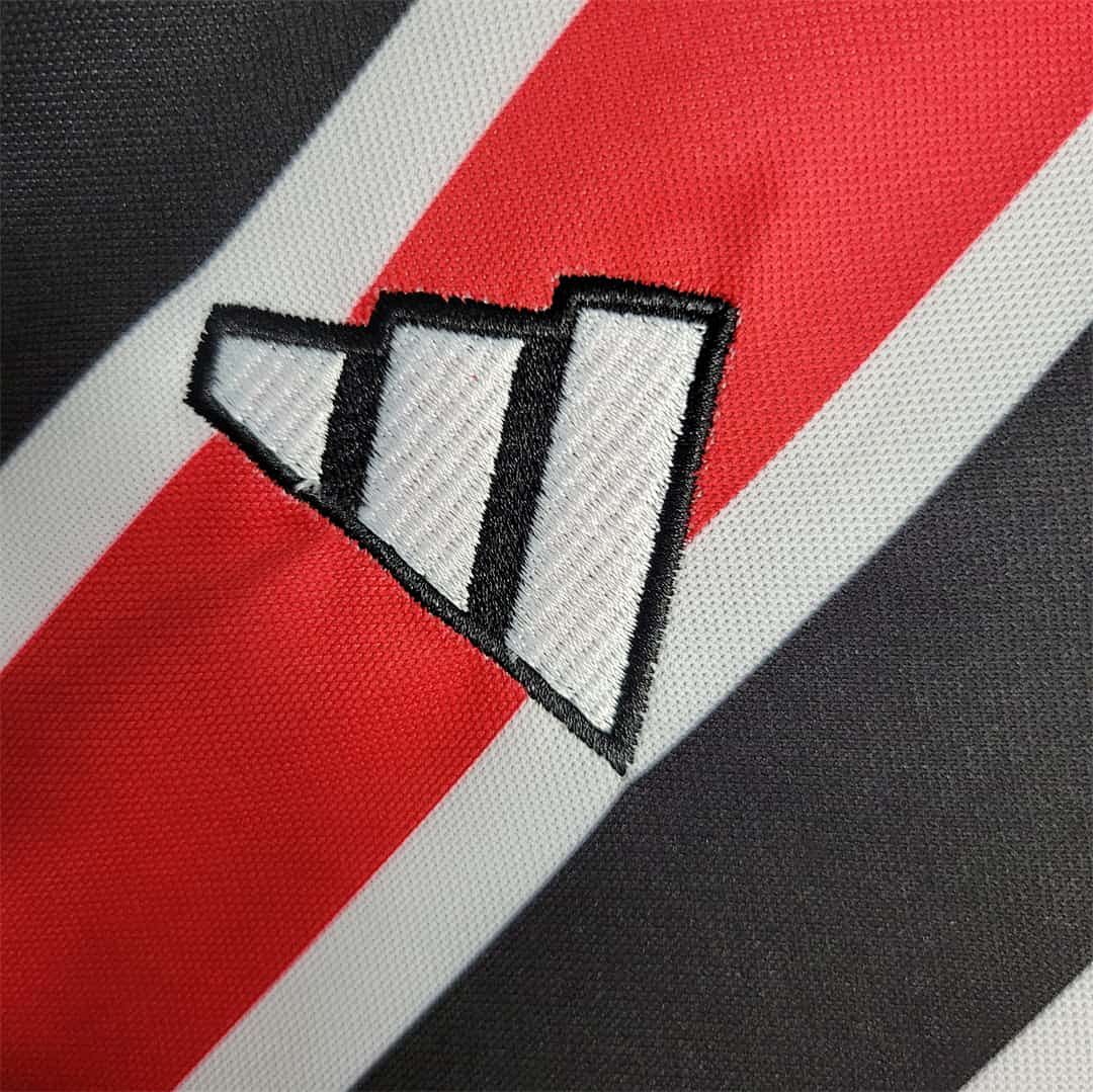 23-24 Women's Sao Paulo away 3