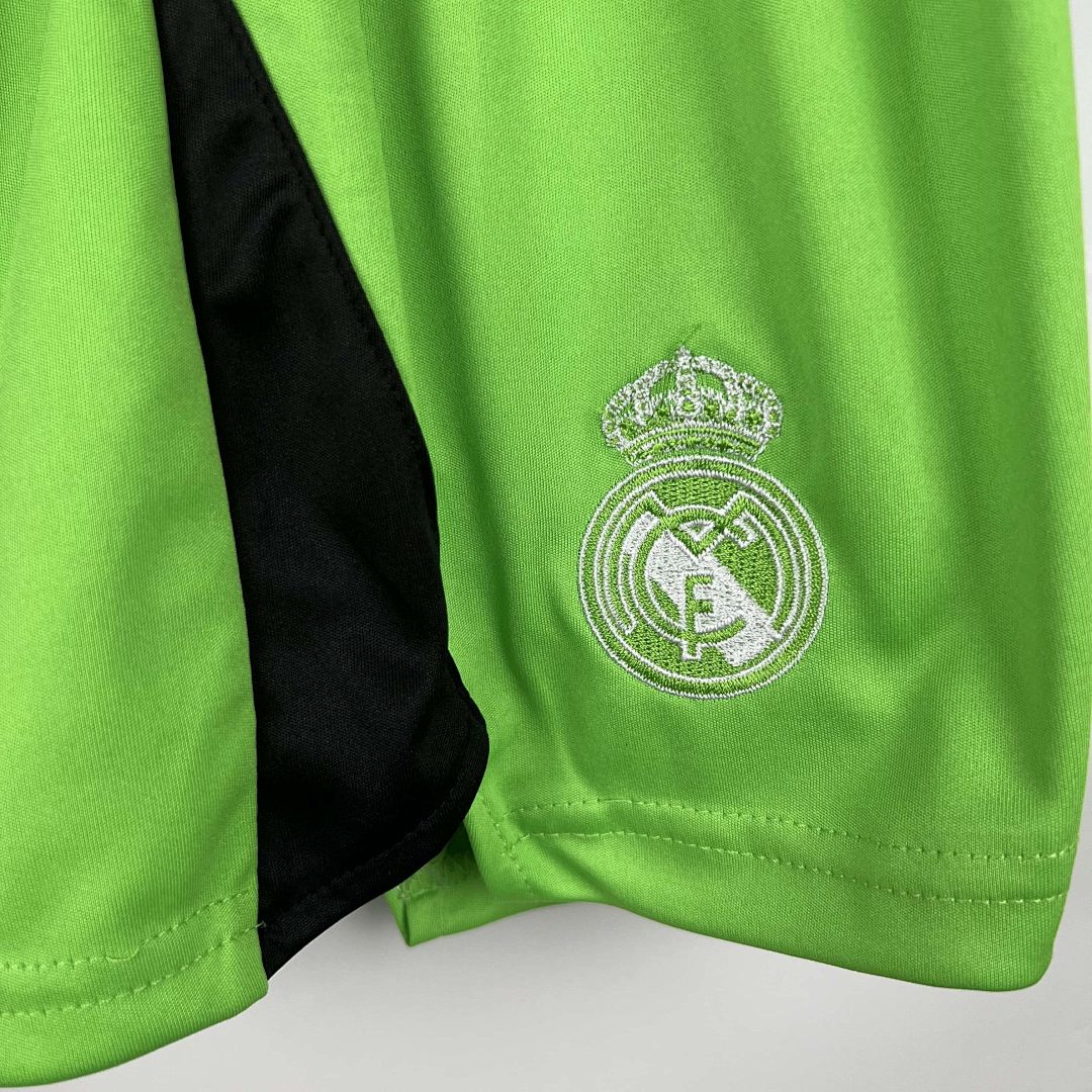 23-24 Kids Goalkeeper Real Madrid Green Size 16-28 6