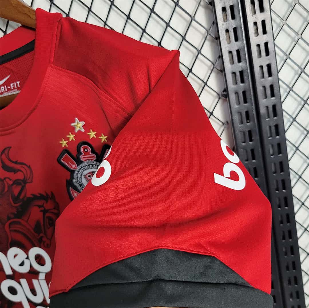 11-12 Corinthians third away 8