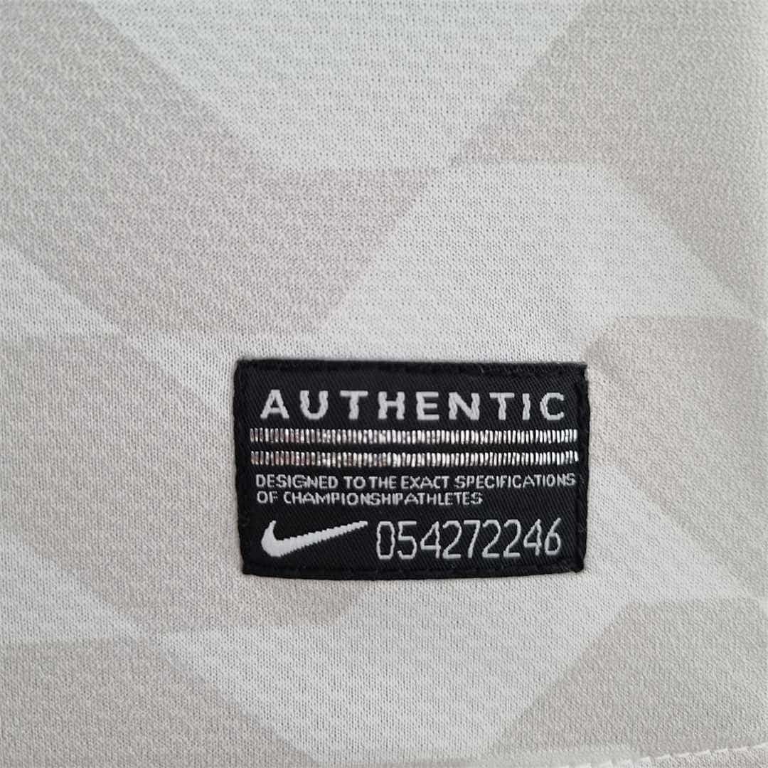 2012 Corinthians home 6