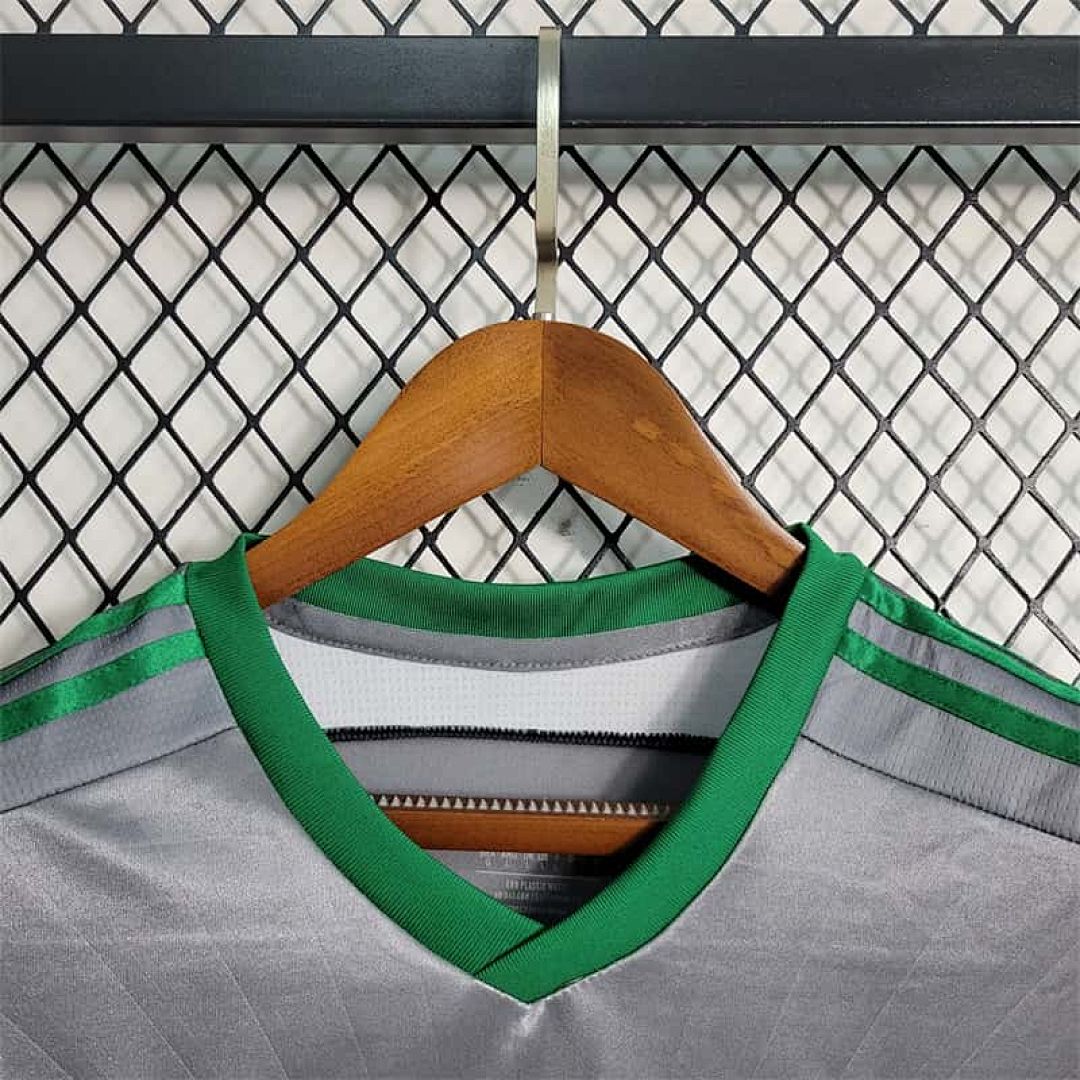 2015 Retro Palmeiras size S-2XL Soccer Jerseys 3