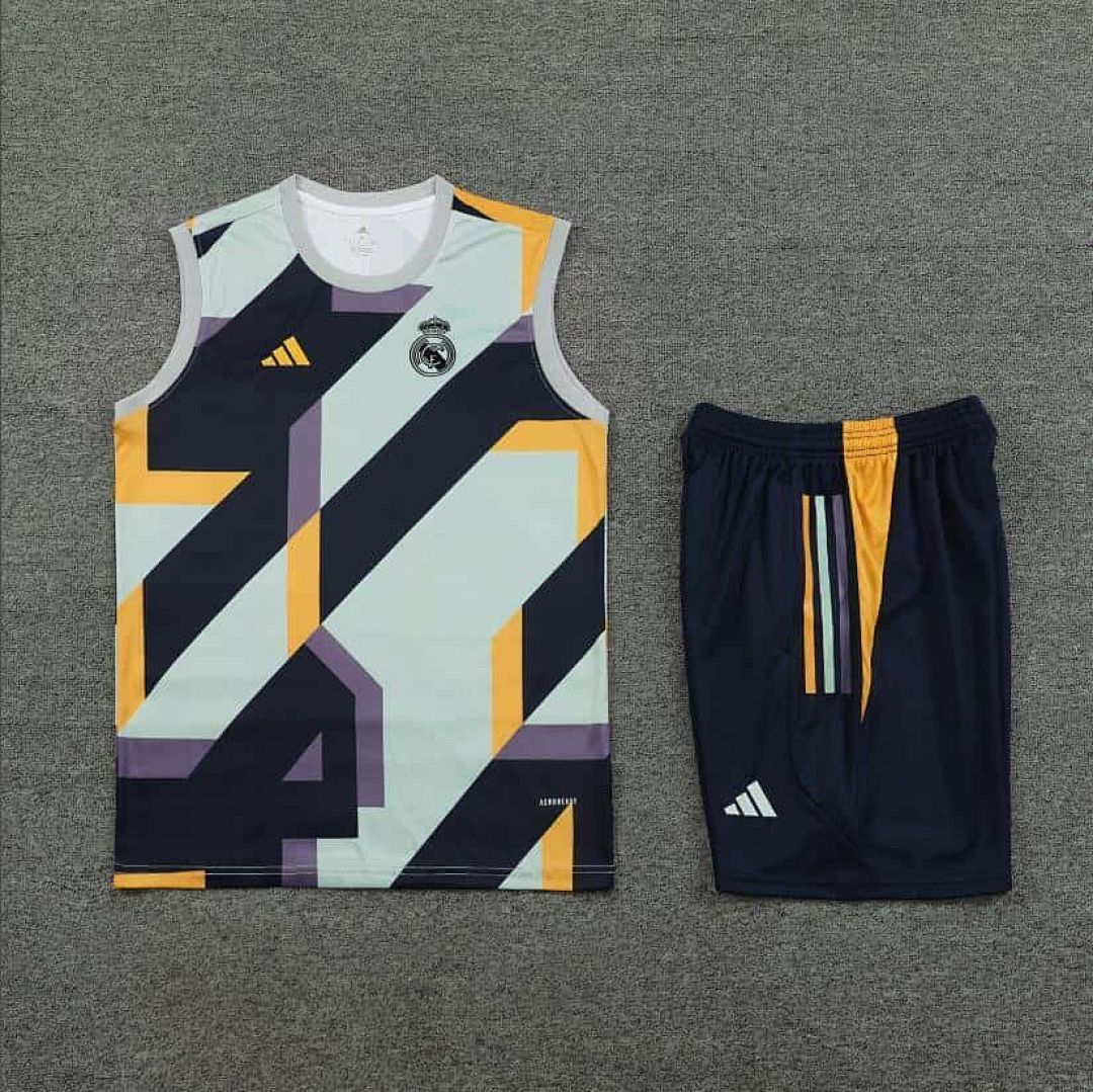 23-24 Real Madrid Training Suits Black&amp;amp;Gray Sleeveless Kit 2