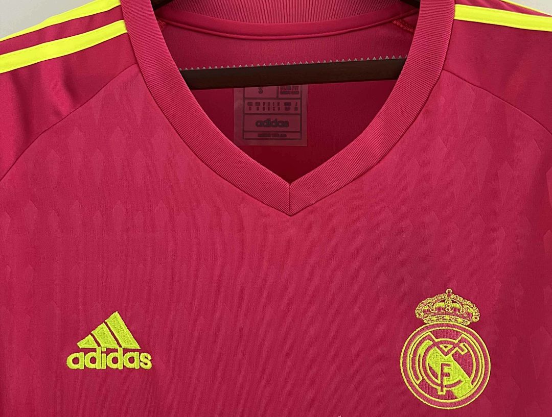 23-24 Real Madrid Goalkeeper Shirt Red Kit 2