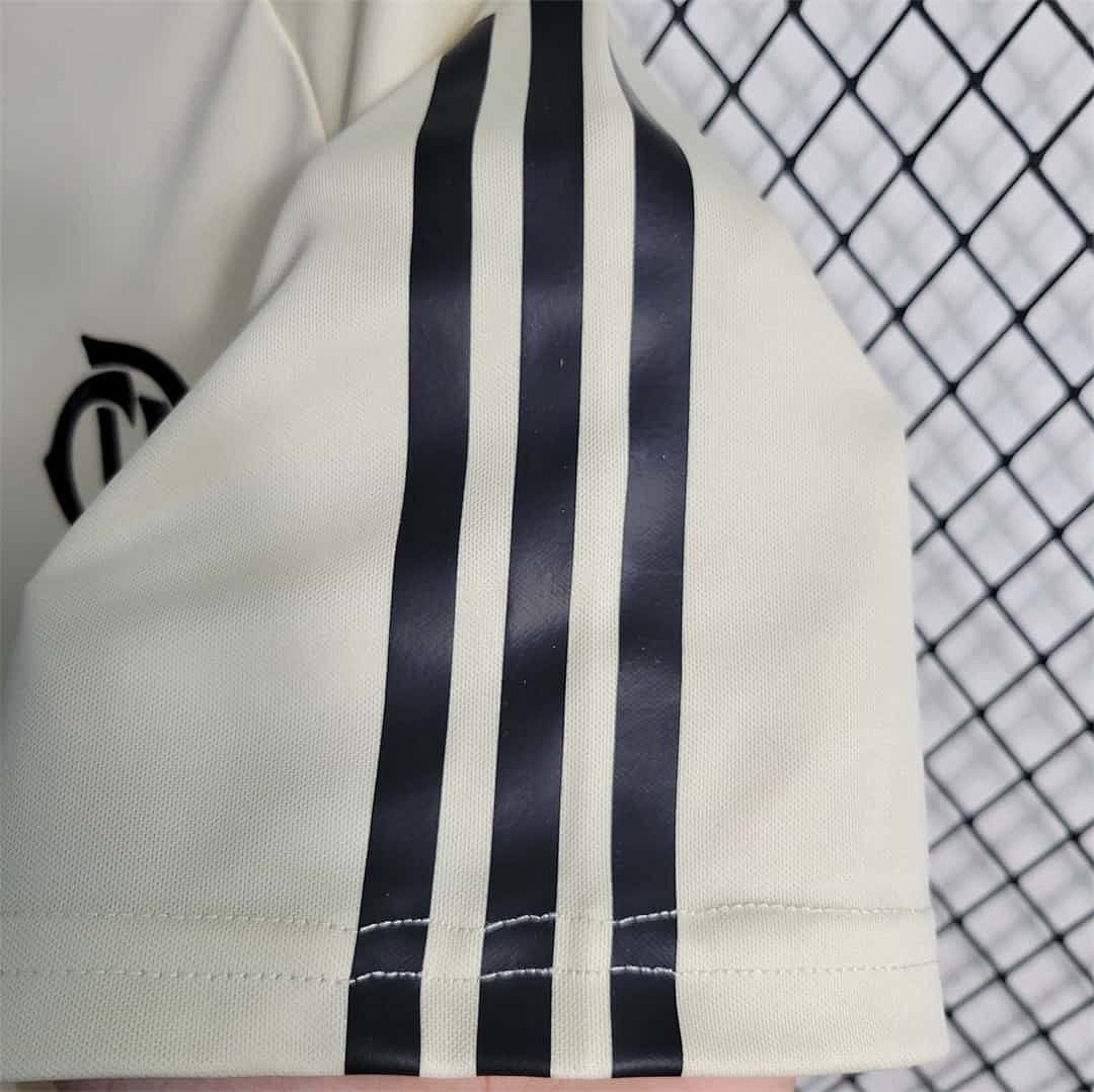 23-24 Flamengo training suit off-white 3