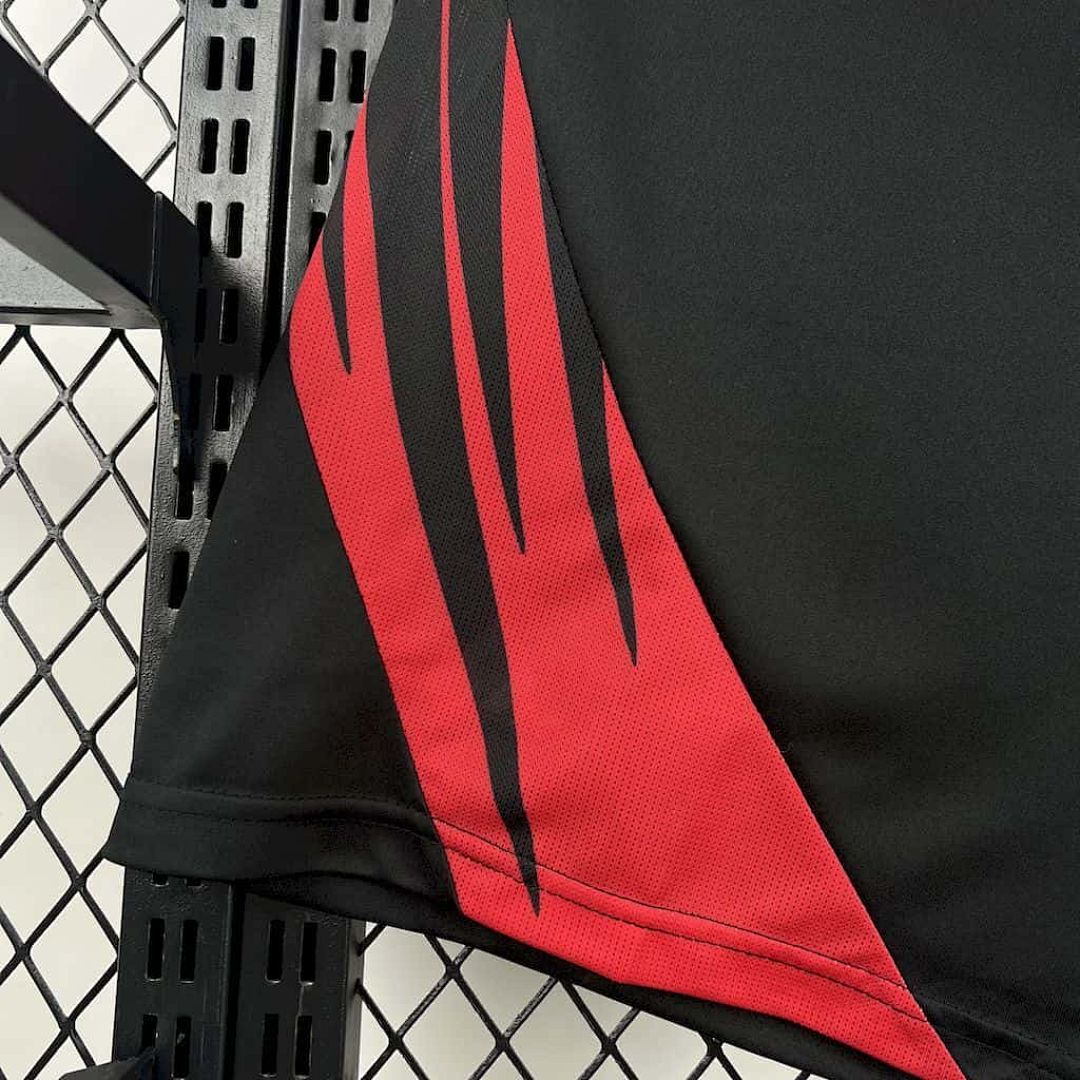 25-26 Flamengo Away Shorts Cheap Football Jersey Wholesale Yupoo 4